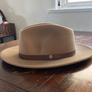 provisions and co womens beige 100% wool felt hat with leather strap